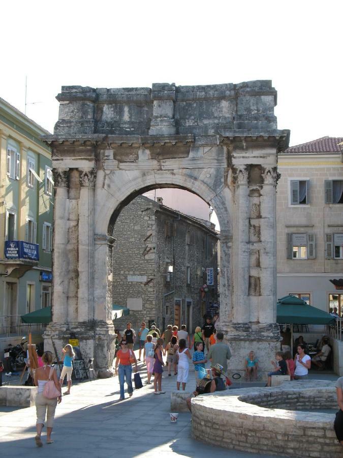 Kyra Apartma *